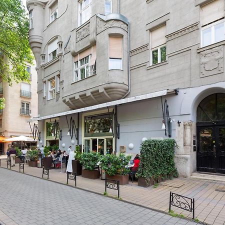 Luxurious Central Apartment In Liszt Ferenc Square Budapest Exteriör bild