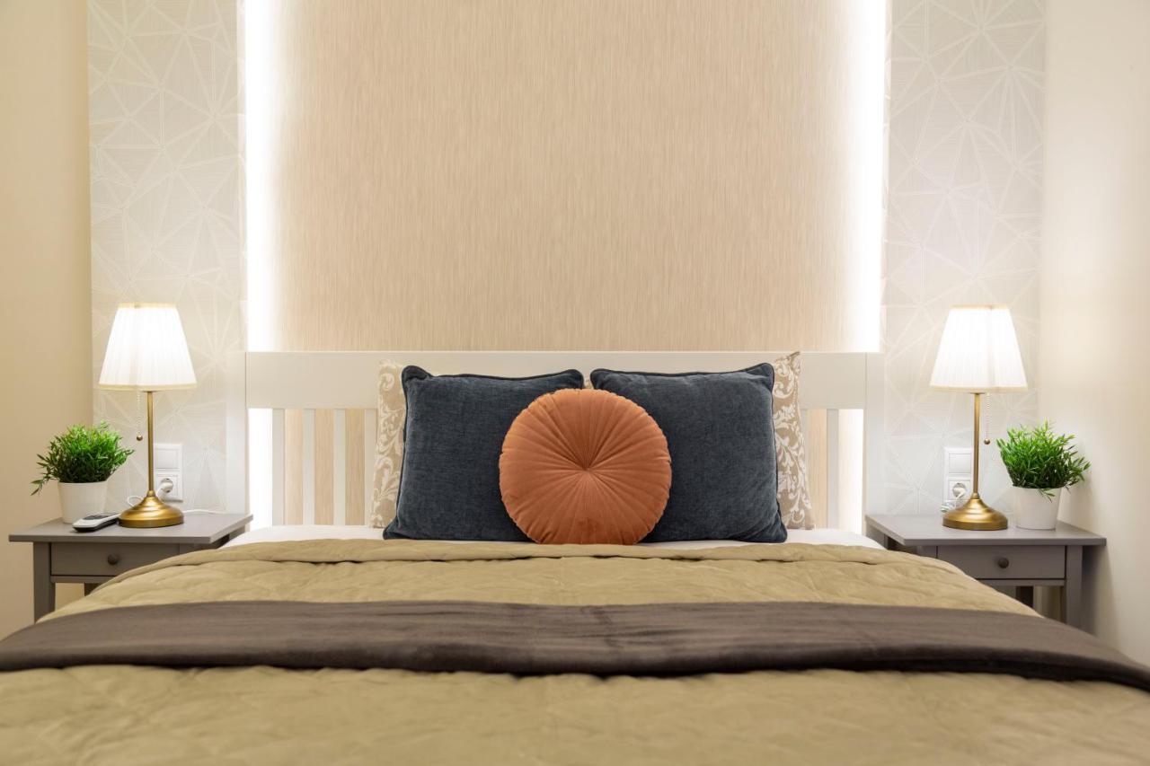Luxurious Central Apartment In Liszt Ferenc Square Budapest Exteriör bild